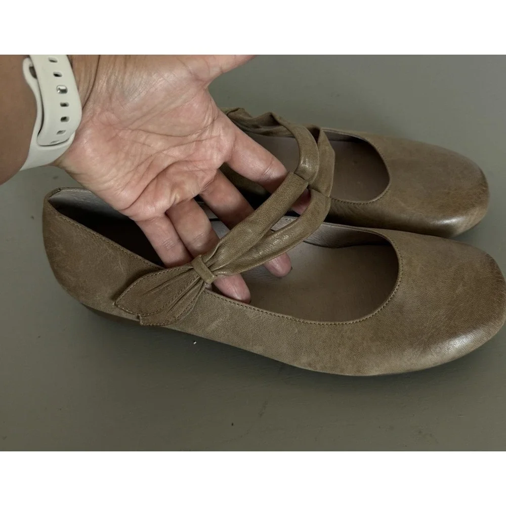 Abeo Talia Mary Jane's Women's Beige Tan Cross Strap Casual Shoes Size 10N